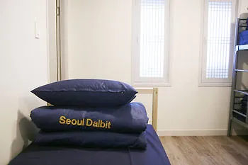 Seoul Dalbit Dongdaemun Guesthouse Хостел