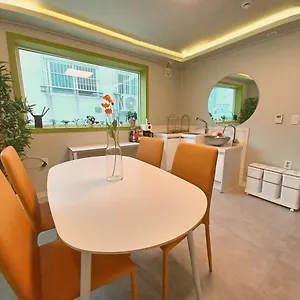 2* 招待所 四季屋旅馆（仅限女性）